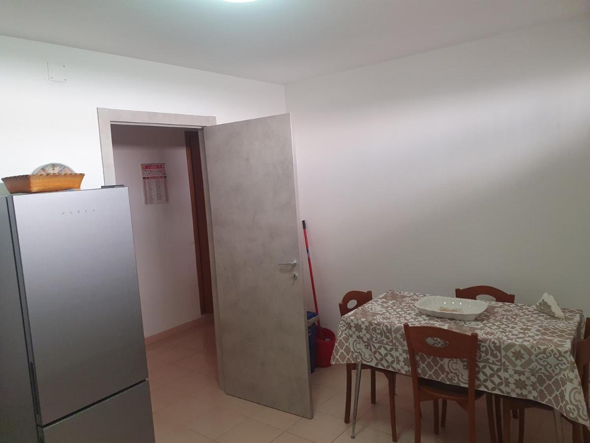 Casa Vacanza Nonna Lina Rosolini Extérieur photo